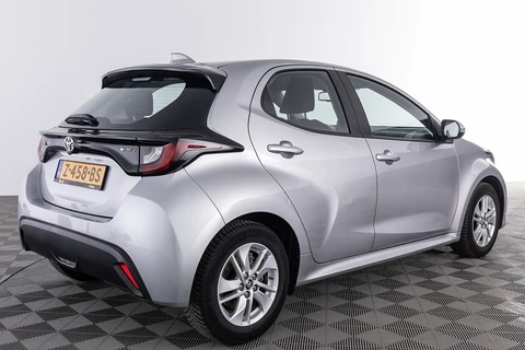 Toyota Yaris 1.5 Hybrid 115 Active | CARPLAY | CAMERA | VELGEN | Automaat ✅ 1e Eigenaar