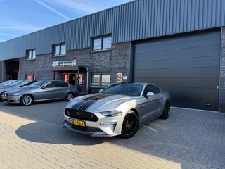 Ford Mustang – thumbnail 2