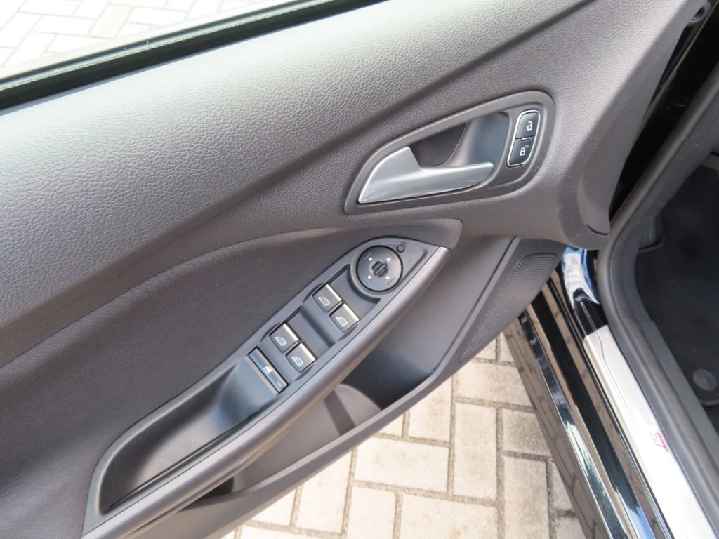 Ford Focus – foto 16