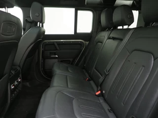 Land Rover Defender – thumbnail 32