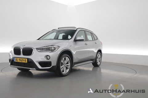 BMW X1 sDrive20i High Executive | Rijklaar!! | Pano | Cruise Contr. | Camera | Apple CarPlay | Stoelverw. | Leder | 18''