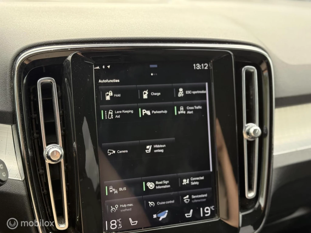 Volvo XC40 – foto 18