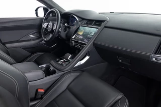 Jaguar E-PACE – thumbnail 10