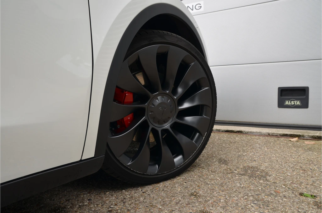 Tesla Model Y – foto 10