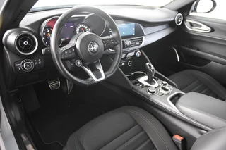 Alfa Romeo Giulia – thumbnail 12