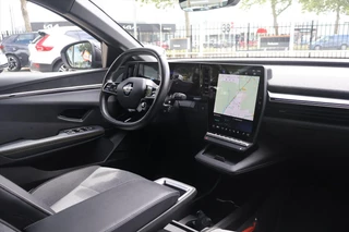 Renault Megane E-Tech – thumbnail 12