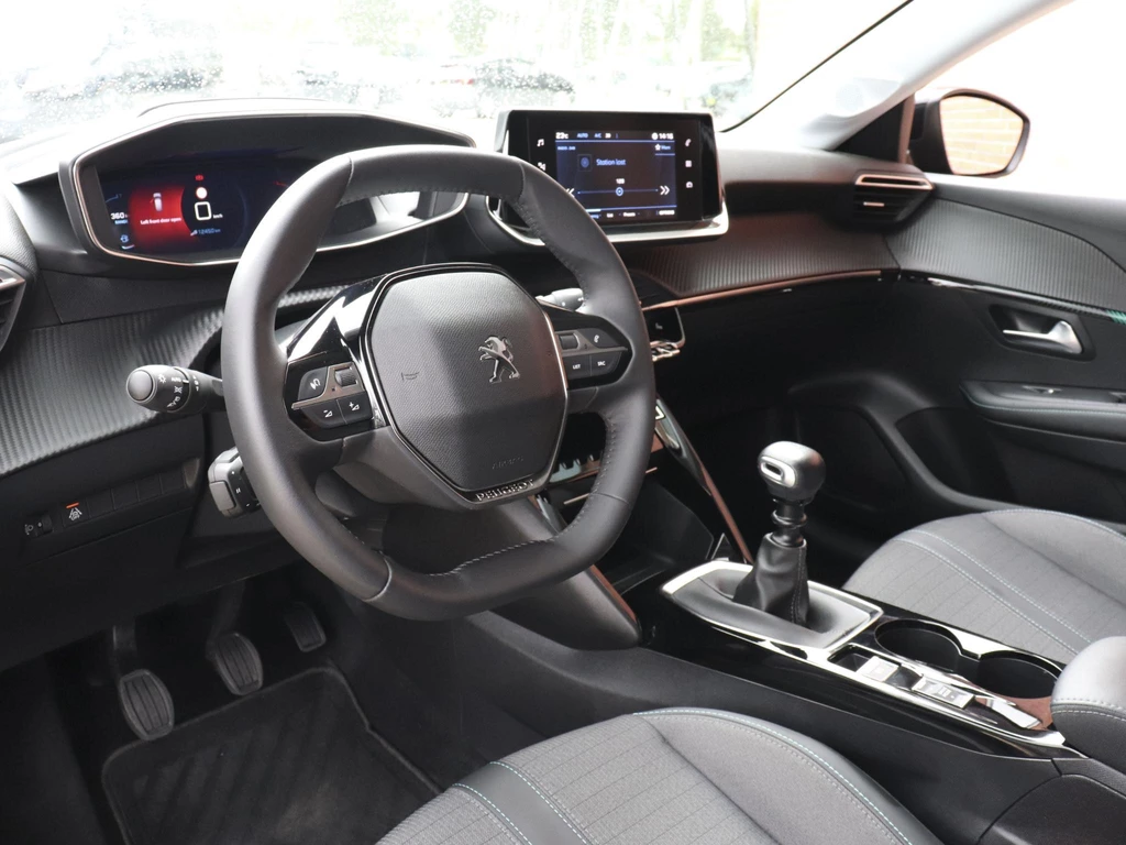 Peugeot 208 – foto 11