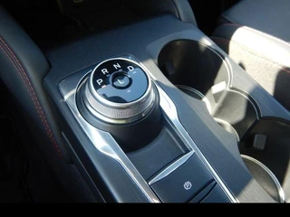 Ford Kuga – thumbnail 11