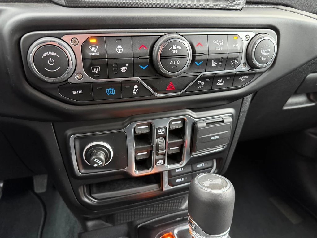 Jeep Wrangler – foto 21