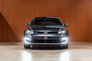 Volkswagen Golf – thumbnail 10