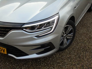 Renault Mégane Estate – thumbnail 9