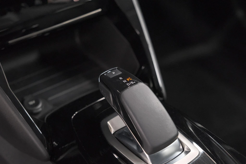Peugeot e-208 – foto 35