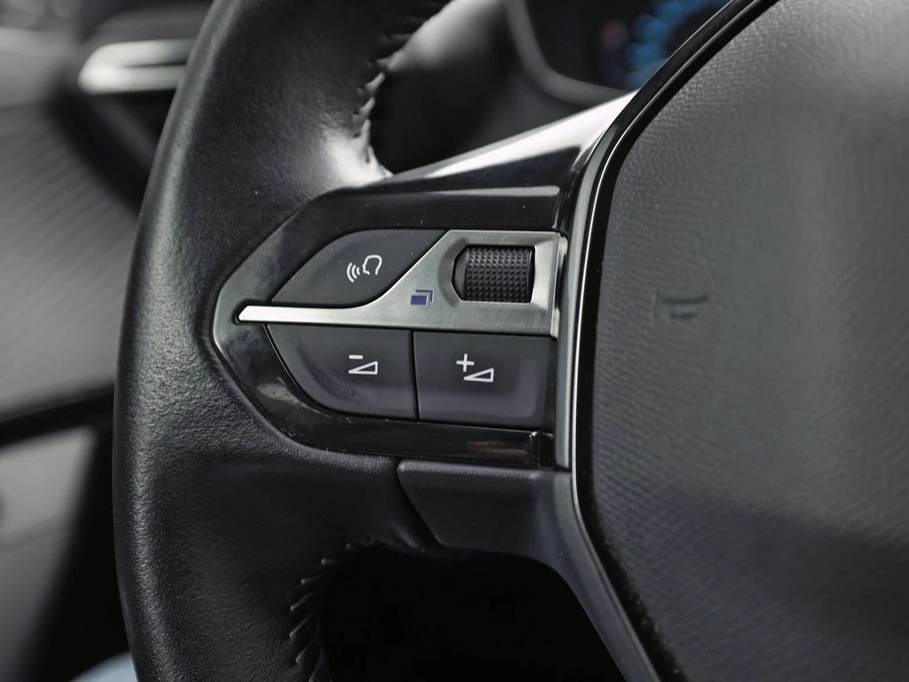 Peugeot e-2008 – foto 20
