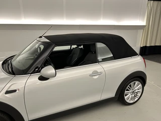 MINI Cooper Cabrio – thumbnail 3