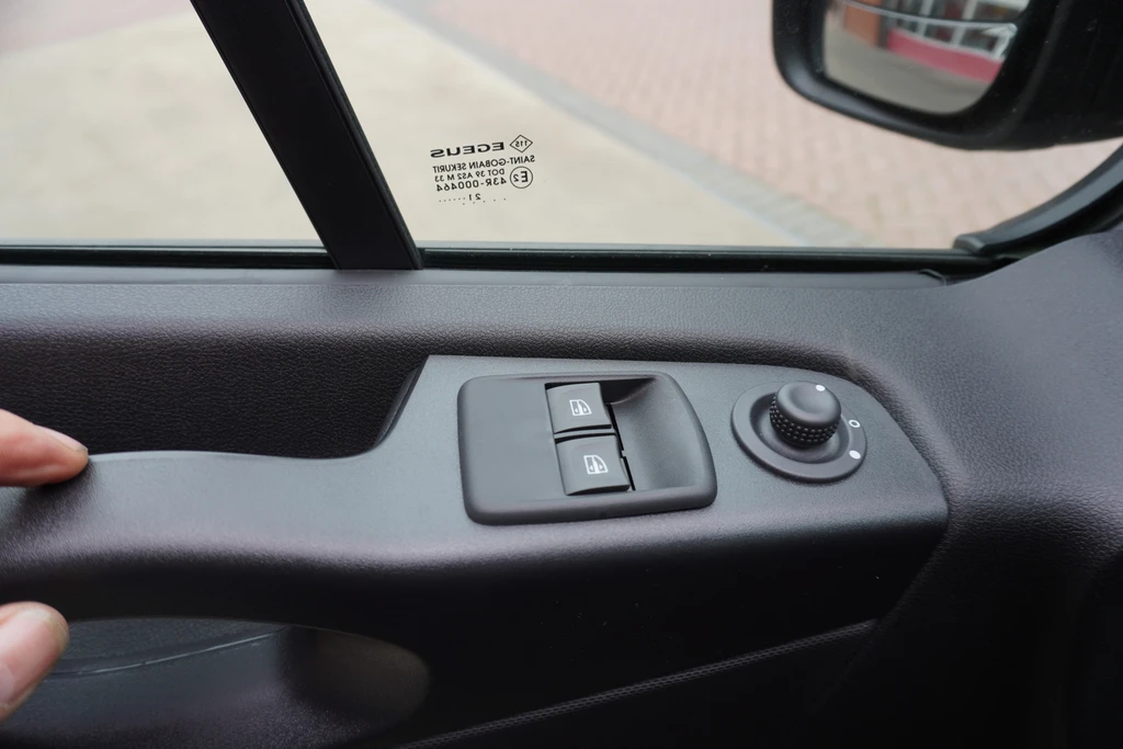 Renault Trafic – foto 18