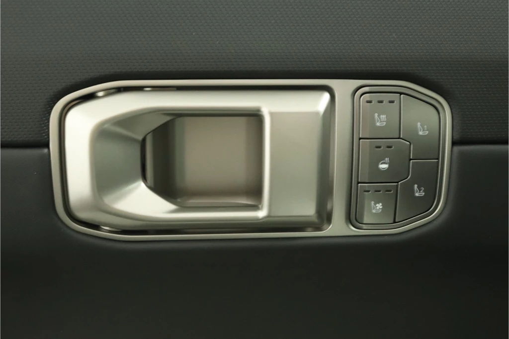 Kia EV4 – foto 42