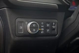 Ford Kuga – thumbnail 40