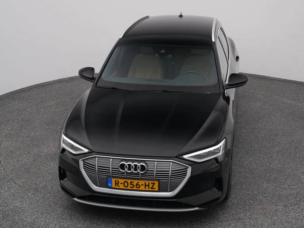 Audi e-tron – foto 17