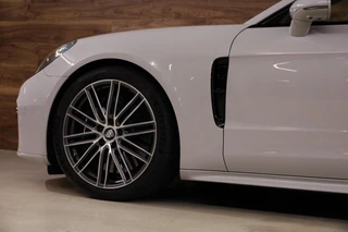Porsche Panamera – thumbnail 30