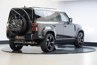 Land Rover Defender – thumbnail 5