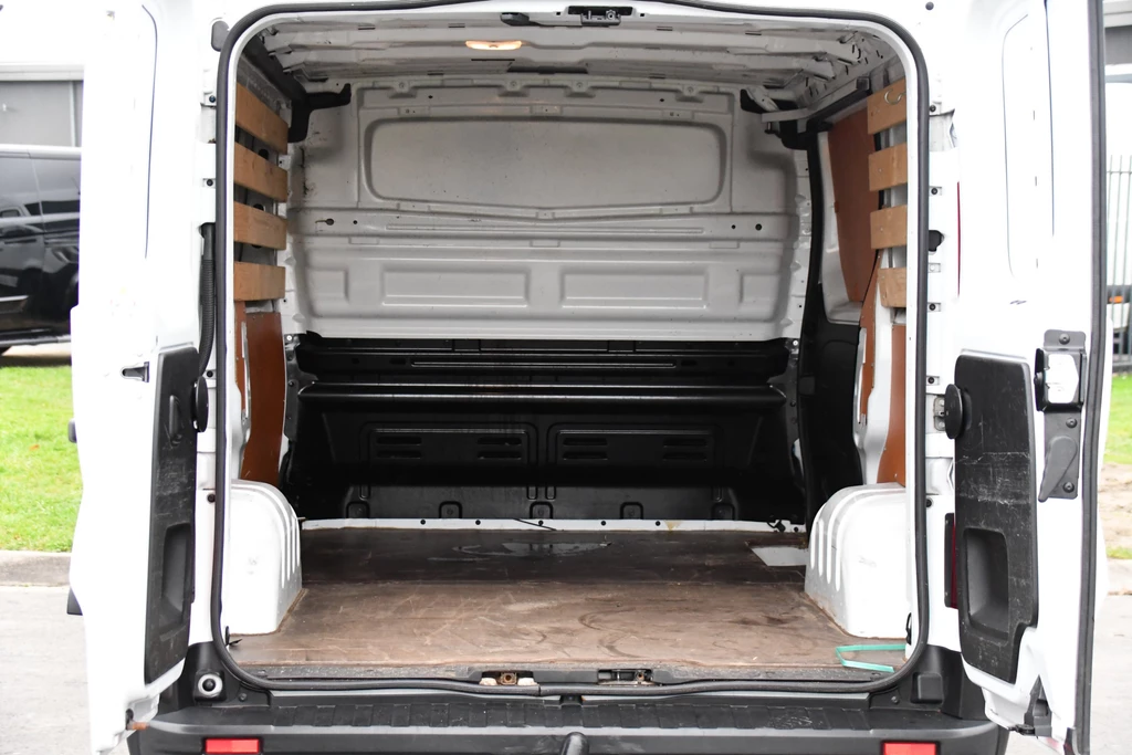 Renault Trafic – foto 32