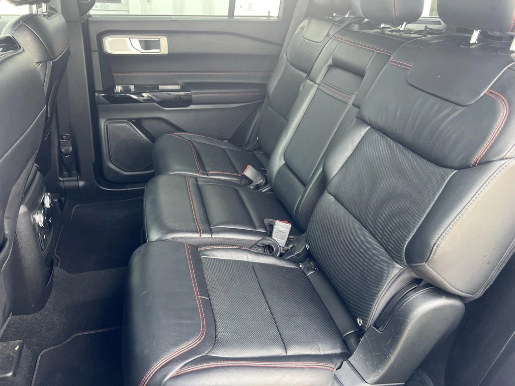Ford Explorer – foto 15