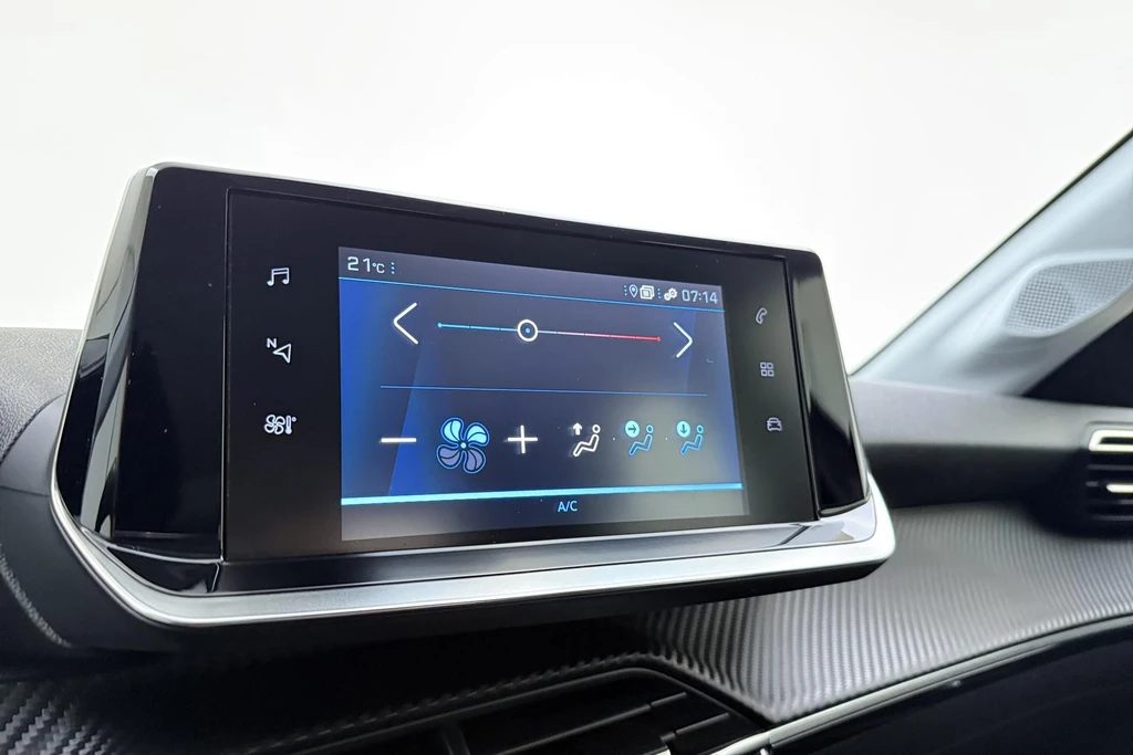 Peugeot 208 – foto 22