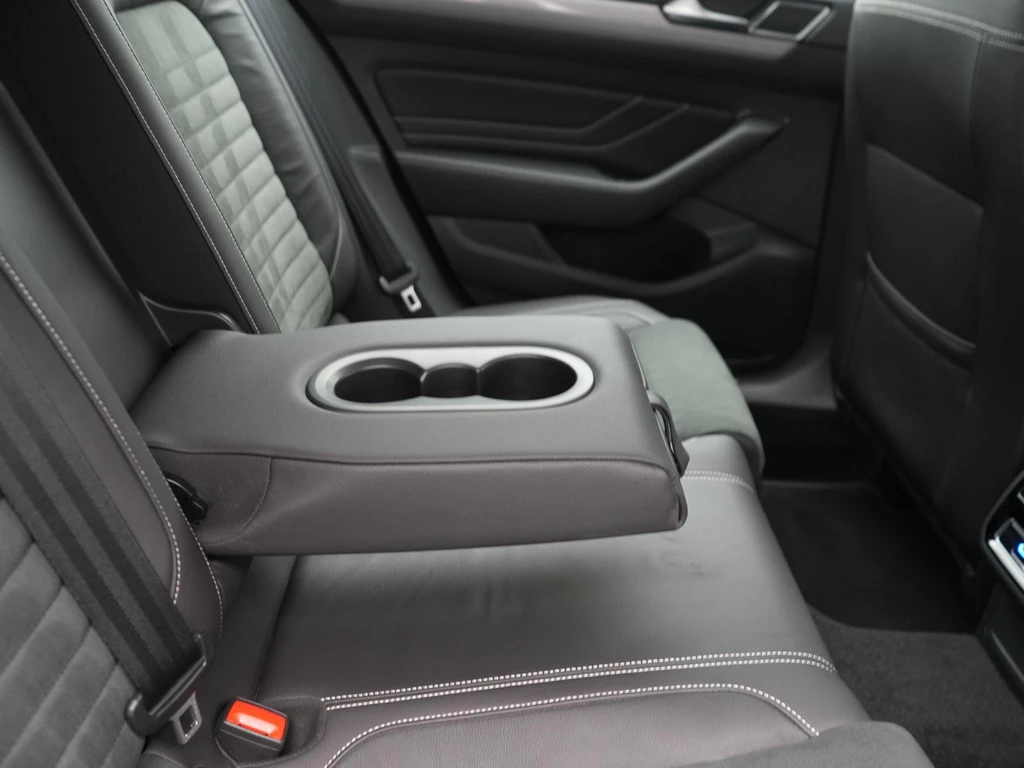 Volkswagen Passat – foto 45