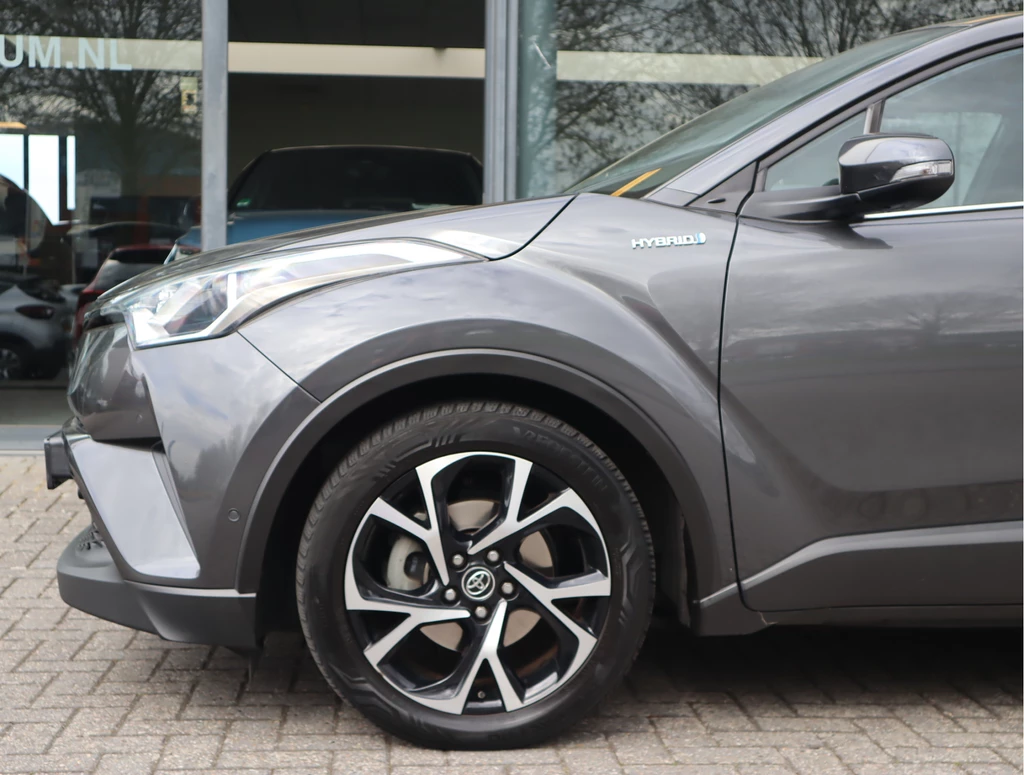 Toyota C-HR – foto 23