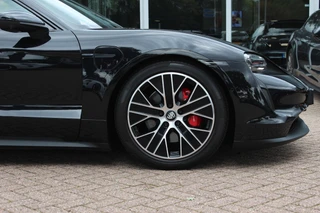 Porsche Taycan – thumbnail 17