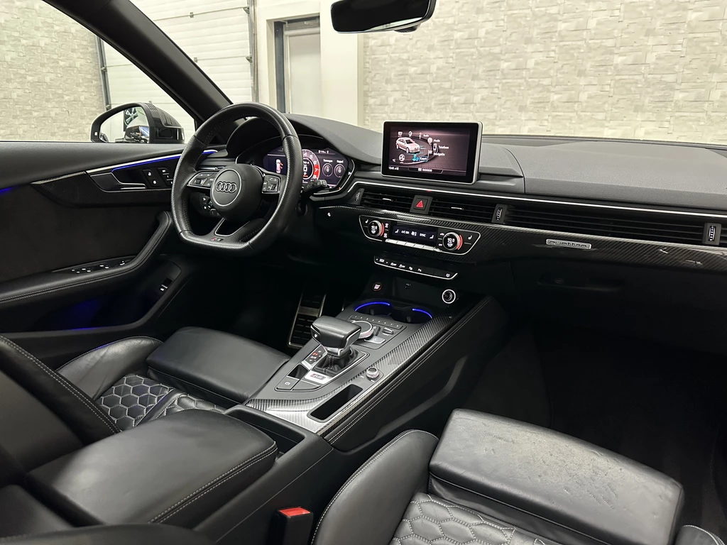 Audi RS4 – foto 25