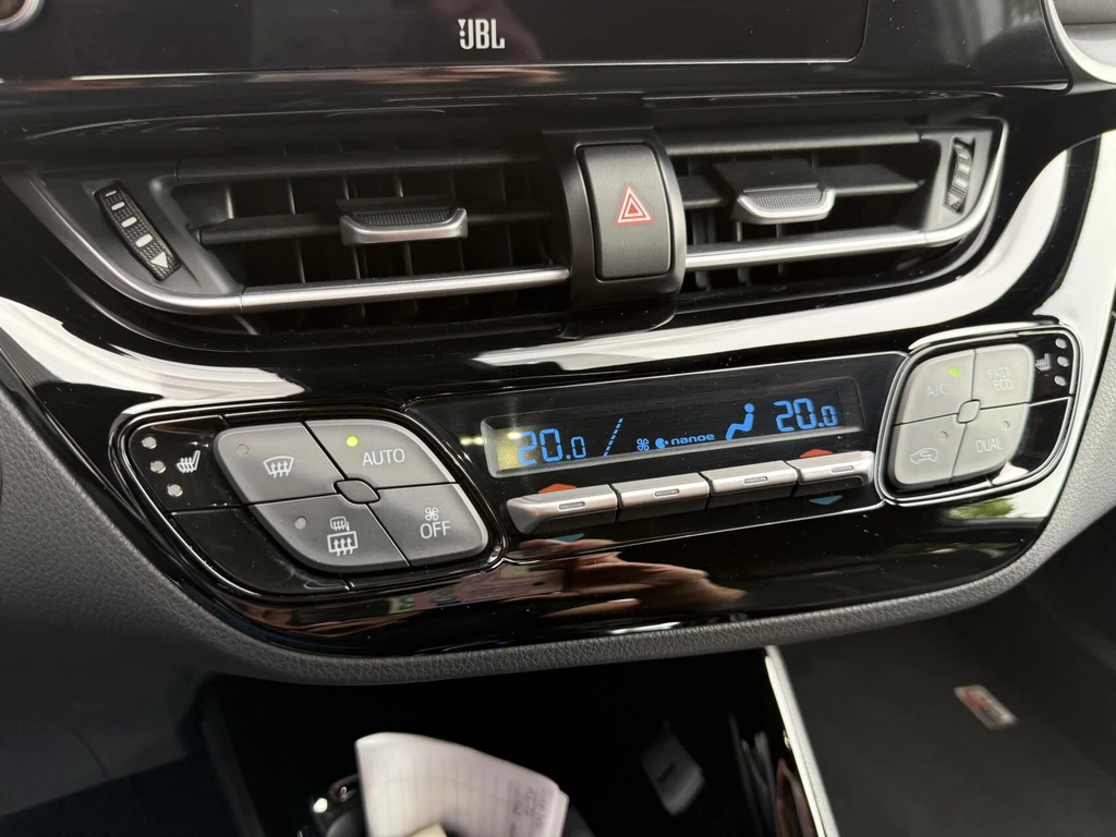 Toyota C-HR – foto 17