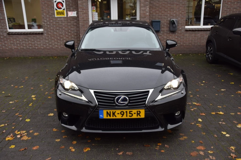 Lexus IS – foto 9