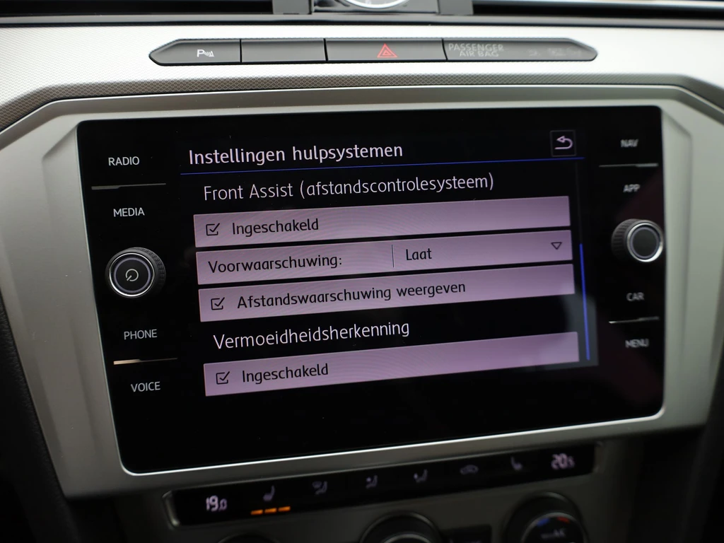 Volkswagen Passat – foto 41