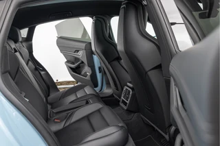 Porsche Taycan – thumbnail 13
