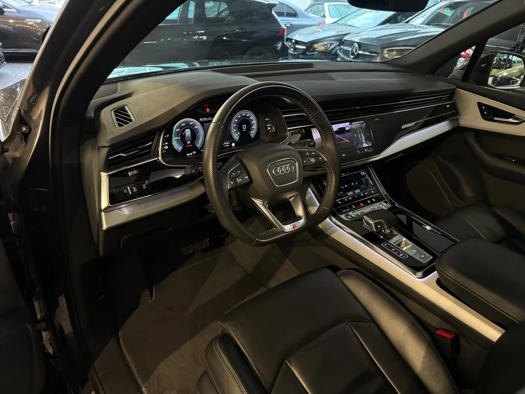 Audi Q7 – foto 12