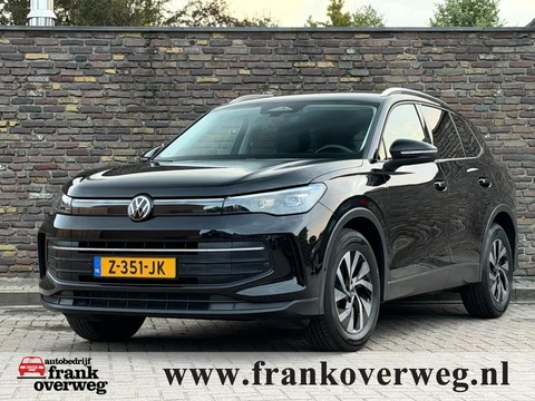 Volkswagen Tiguan 1.5 ETSI LIFE Edition Massage stoelen Leer Camera