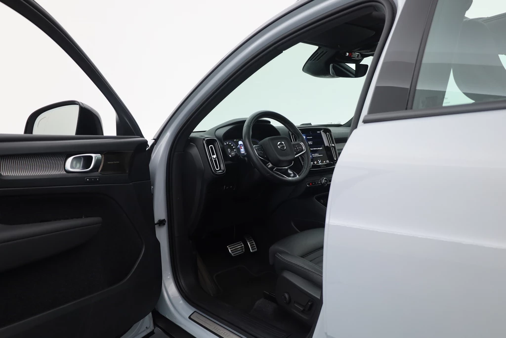 Volvo XC40 – foto 8
