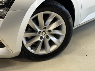 Škoda Superb – thumbnail 41