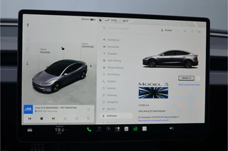Tesla Model 3 – thumbnail 24