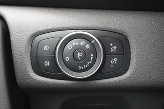 Ford Transit Custom – thumbnail 16
