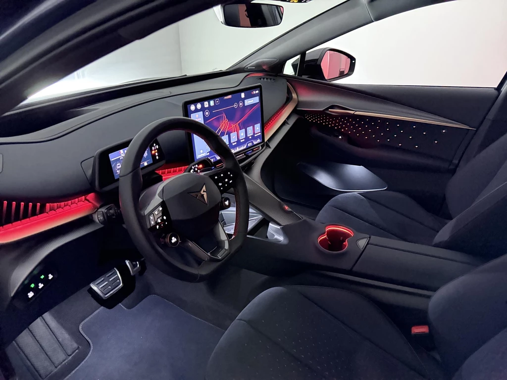 CUPRA Tavascan – foto 33