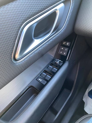 Land Rover Range Rover Velar – thumbnail 20