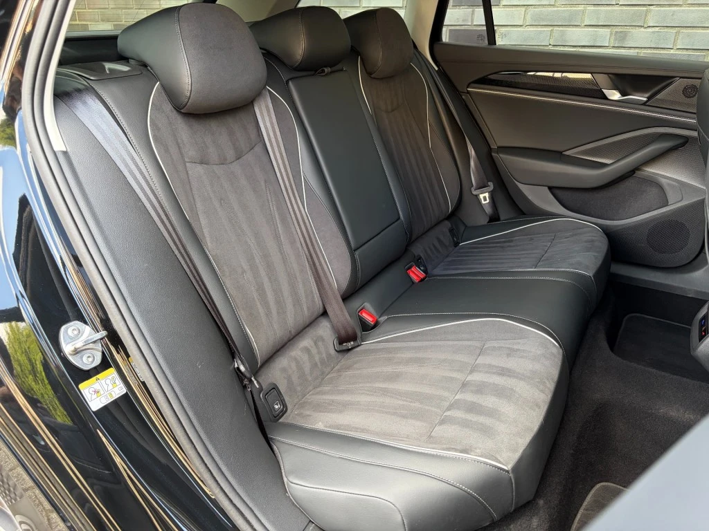 Volkswagen Passat – foto 11