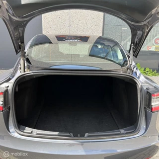 Tesla Model 3 – thumbnail 18