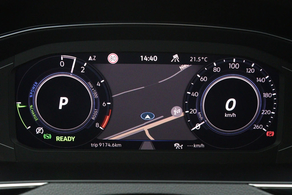 Volkswagen Passat – foto 11