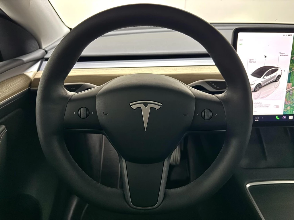 Tesla Model Y – foto 37