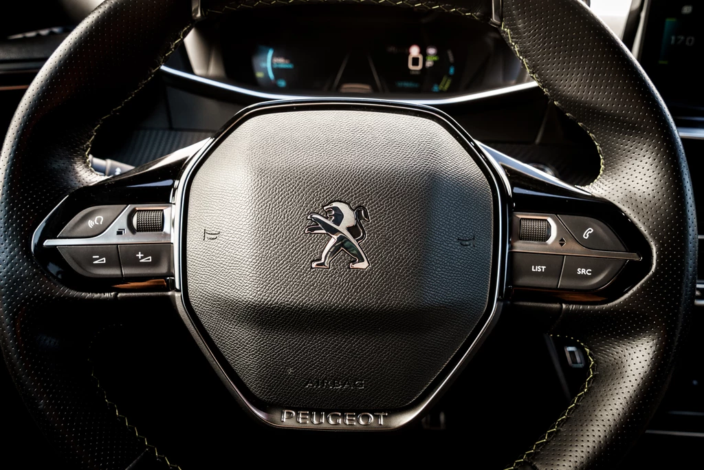 Peugeot e-2008 – foto 23