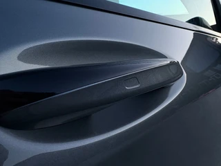 Mercedes-Benz GLC – thumbnail 16