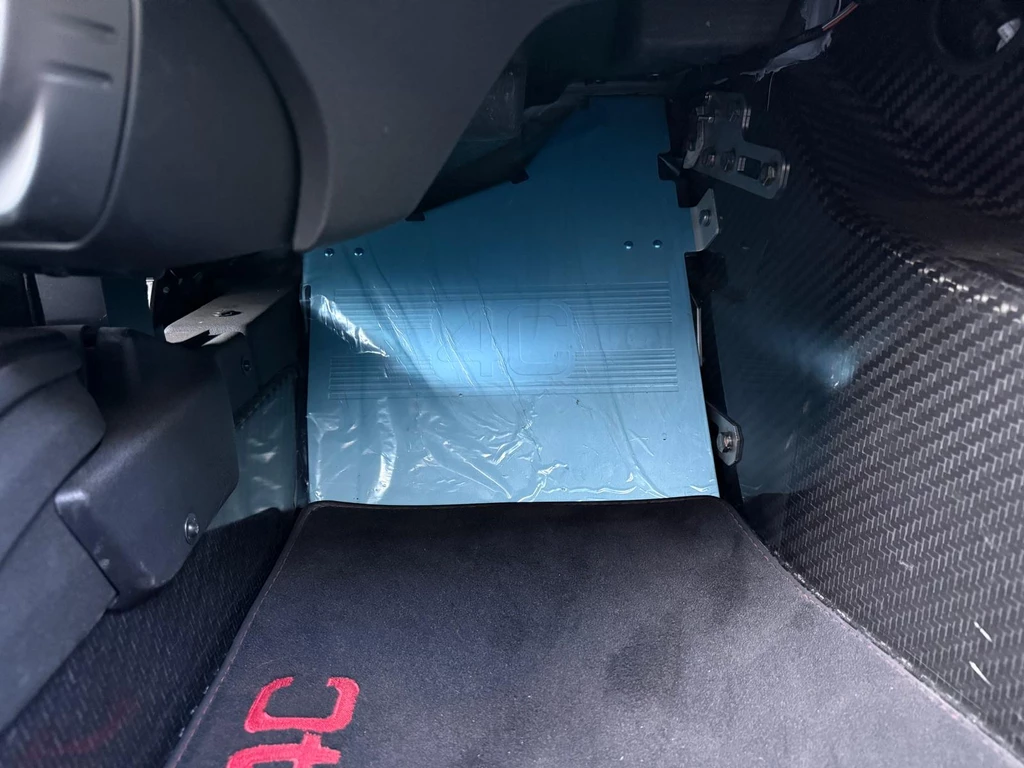 Alfa Romeo 4C – foto 15